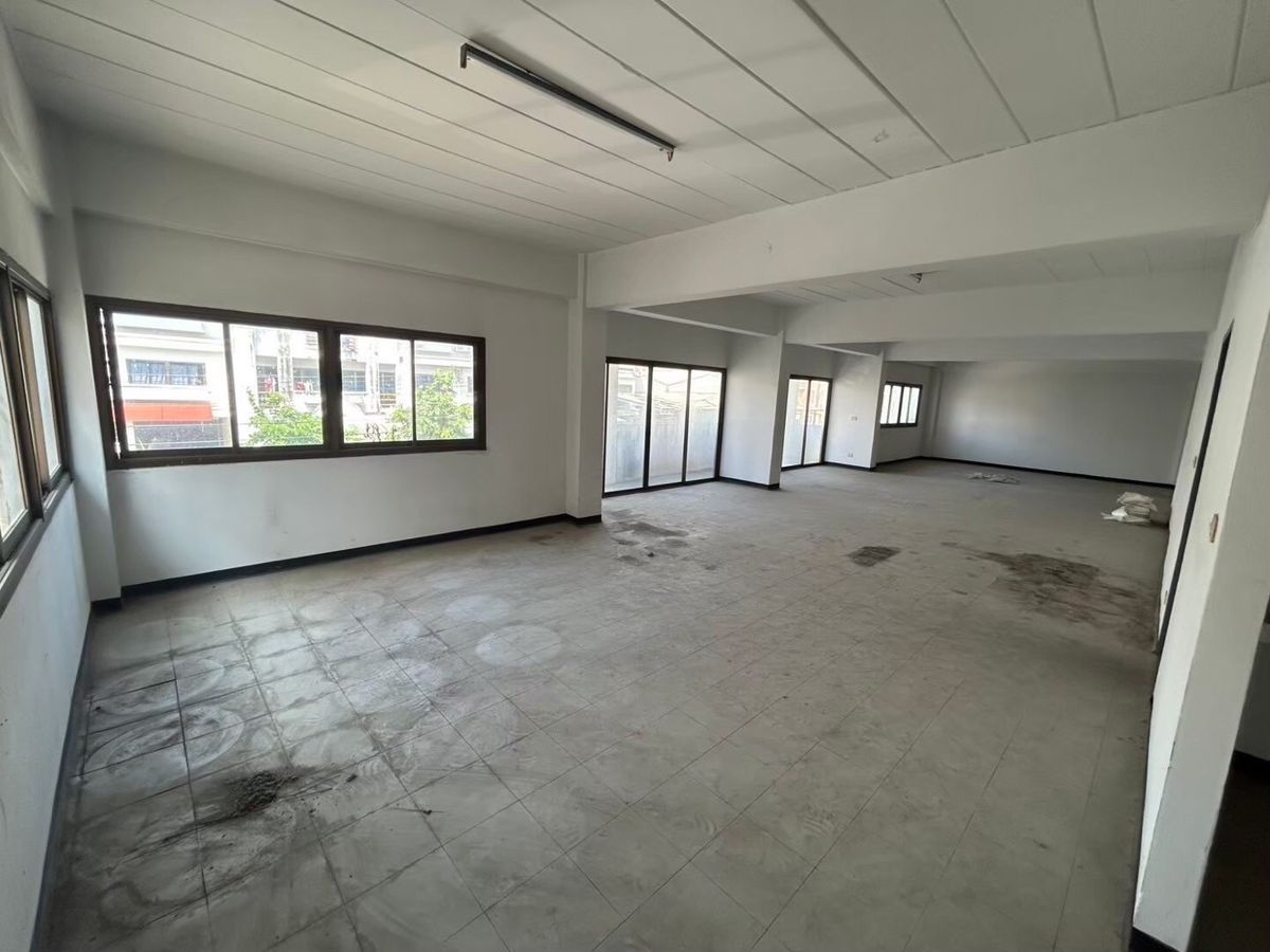 For SaleFactoryPathum Thani,Rangsit, Thammasat : Factory for sale, Orada Factory, Lam Luk Ka Khlong 7