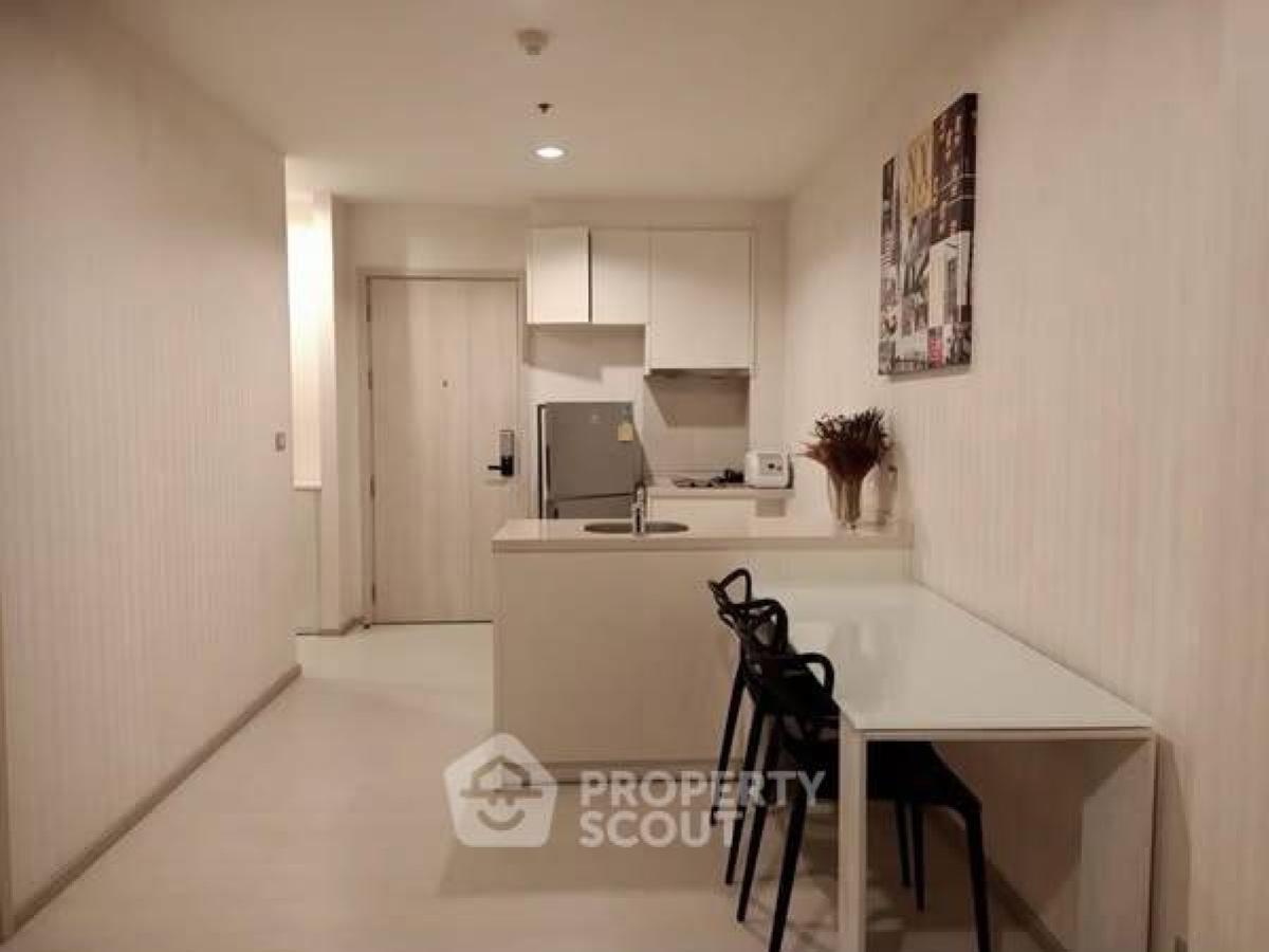 For SaleCondoSukhumvit, Asoke, Thonglor : 1-BR Condo at Rhythm Sukhumvit 42 near BTS Ekkamai