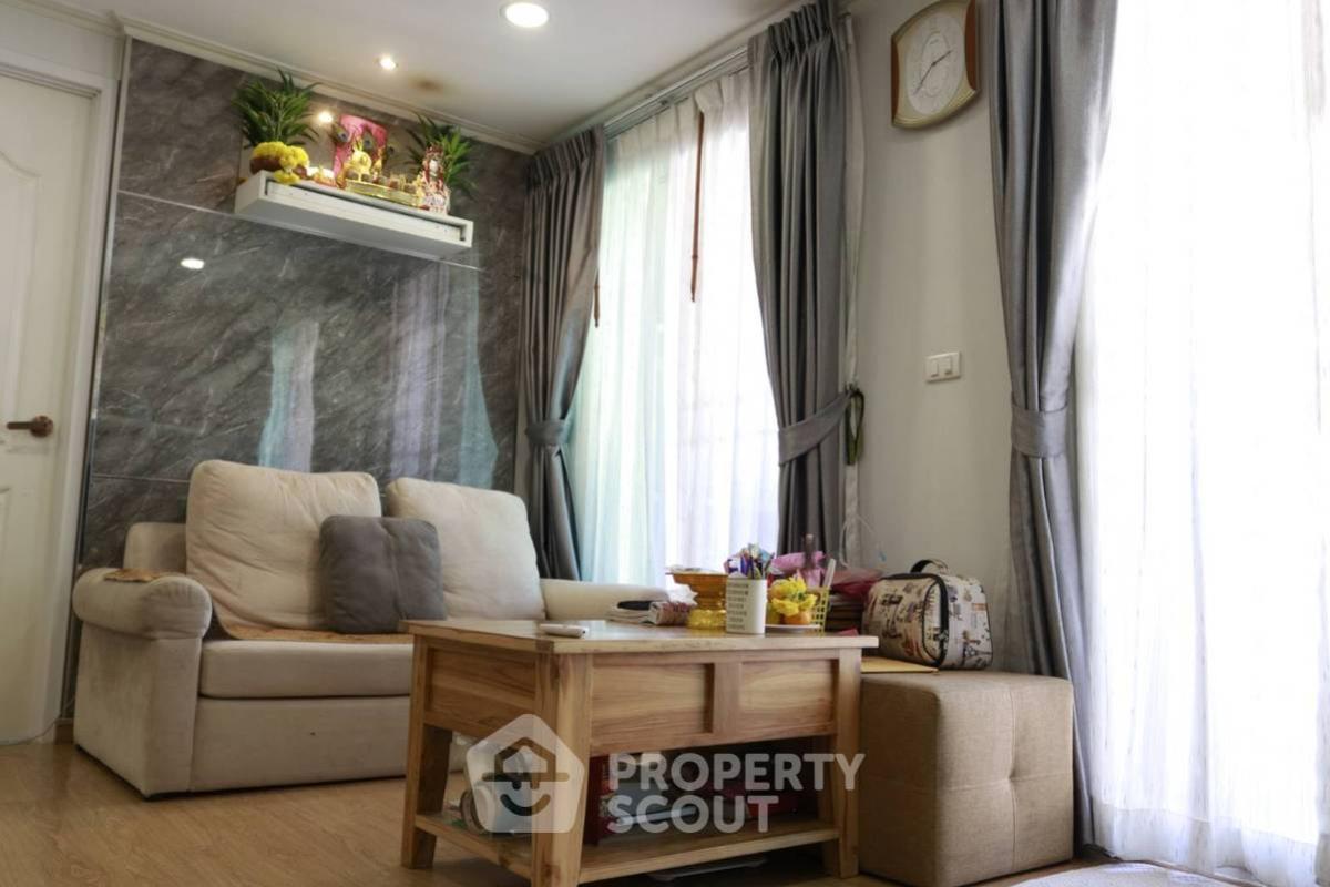 For SaleCondoYaowarat, Banglamphu : 2-BR Condo at The Prague Condominium near MRT Wat Mangkon