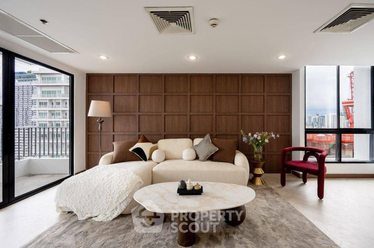 For SaleCondoSukhumvit, Asoke, Thonglor : 3-BR Condo at Icon 3 Condominium close to Thong Lo