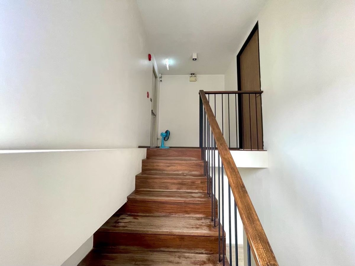 For RentPattanakan, Srinakarin : The Element Rama 9 Foe Rent 📞 092-690-5445 🏡 Home Office near The Nine Rama 9   Convenient to park in the city, park up to 6 cars 