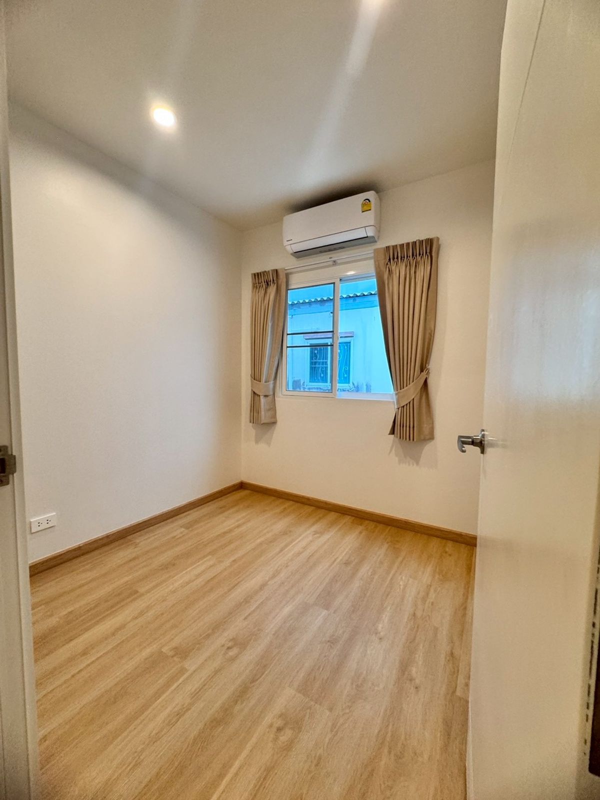 For SaleTownhomePattanakan, Srinakarin : House for sale Pattanakarn 38 Villette Lite Pattanakarn near APL Ramkhamhaeng (N.1886)