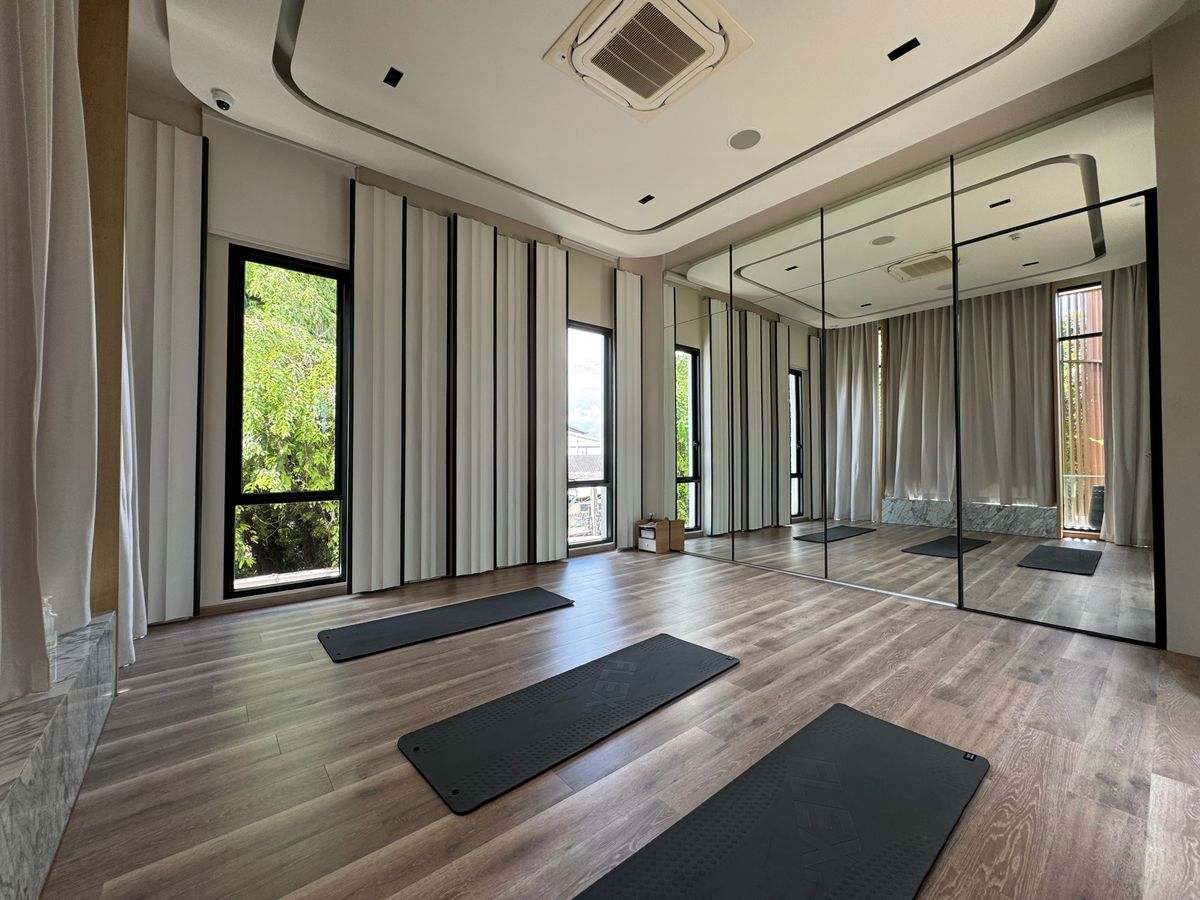 ขายทาวน์โฮมพระราม 3 สาธุประดิษฐ์ : 📍Demi สาธุ 49 💕บ้านตัวอย่าง แต่งสวย วิวสวน และมีสวนข้างบ้าน 