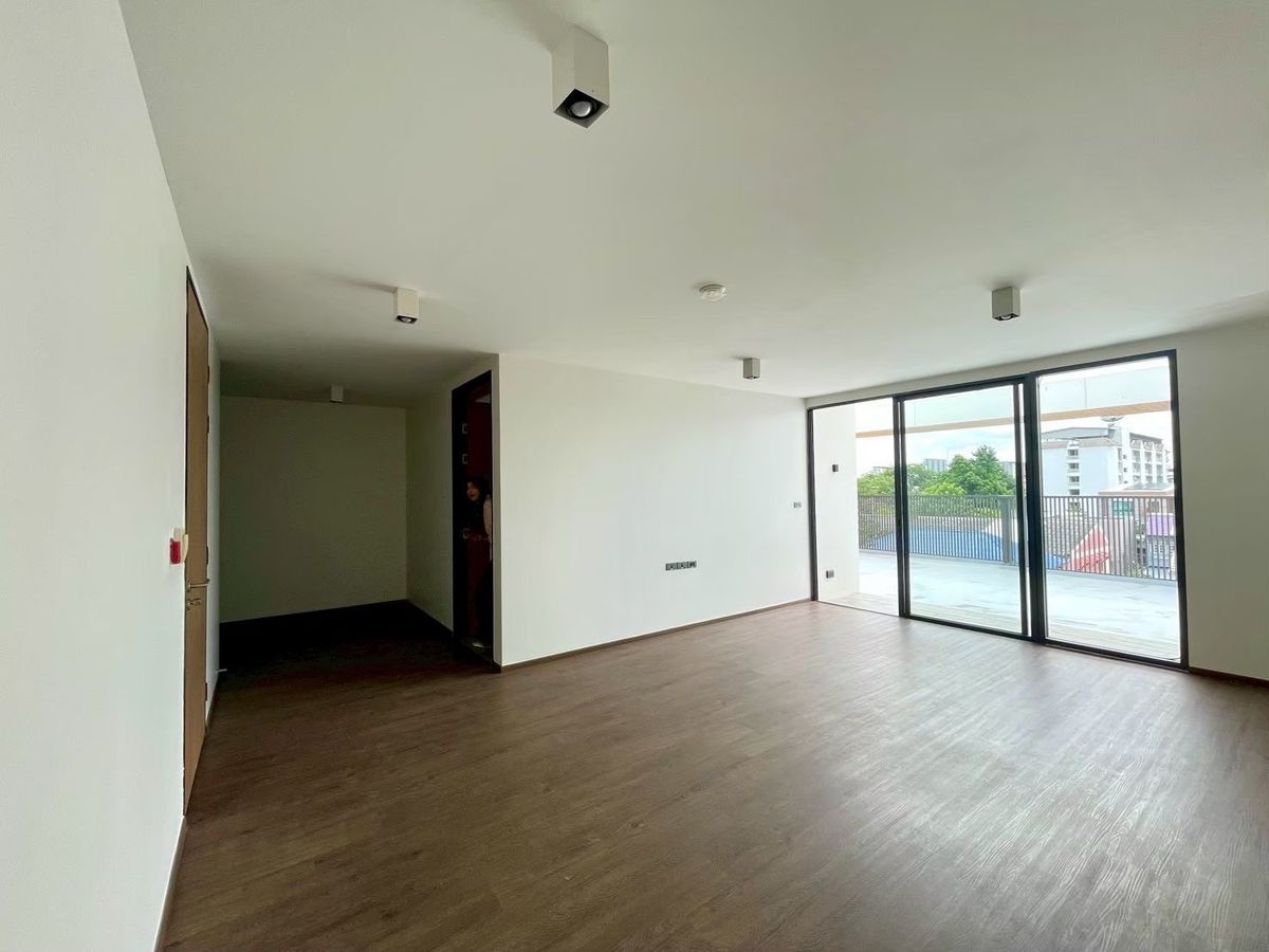 For RentPattanakan, Srinakarin : The Element Rama 9 Foe Rent 📞 092-690-5445 🏡 Home Office near The Nine Rama 9   Convenient to park in the city, park up to 6 cars 