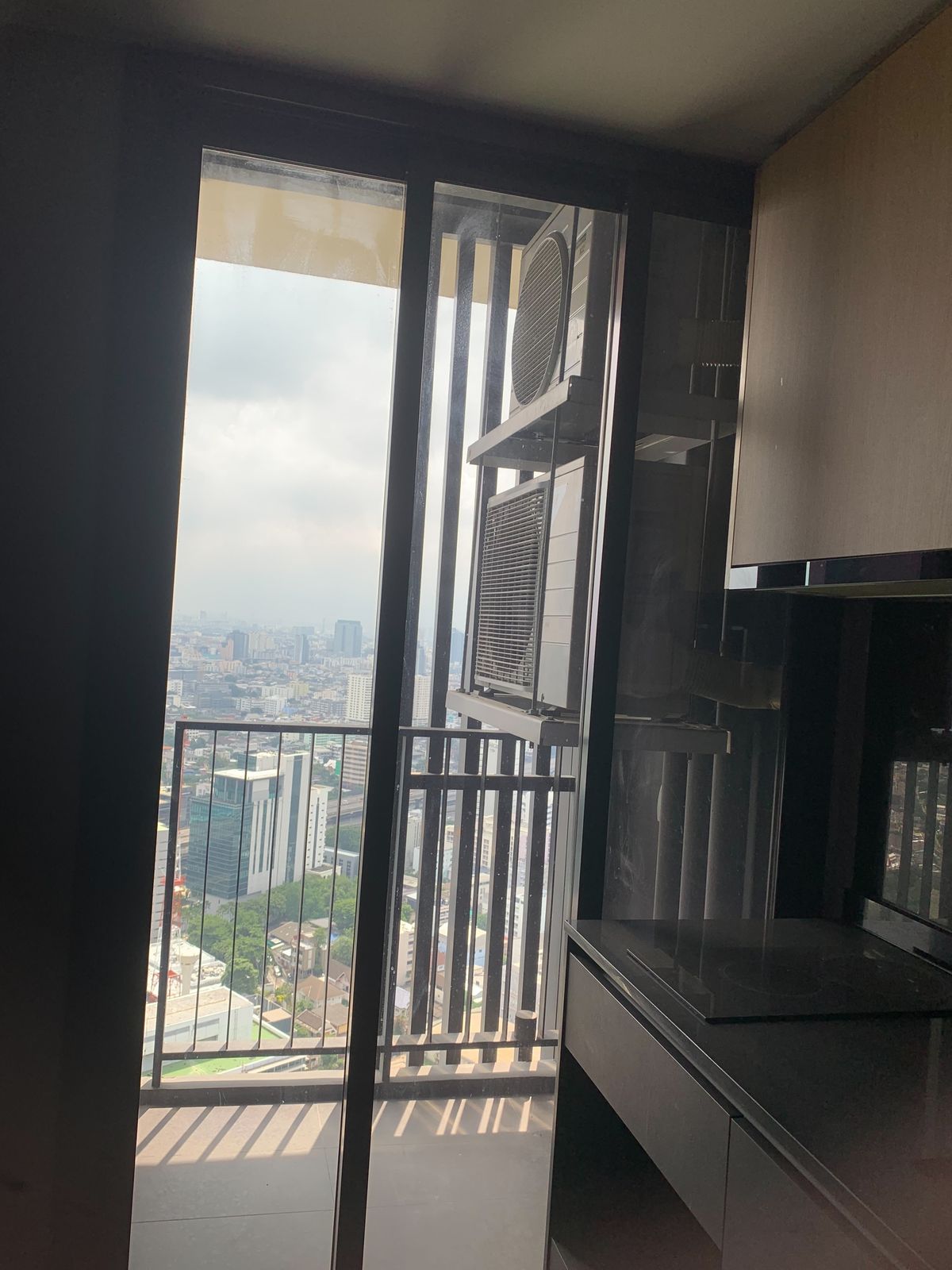 For SaleCondoSapankwai,Jatujak : Condo for sale, The Line Chatuchak-Mochit, 40th floor, 26.35 sq m, Chomphon, Chatuchak District, Bangkok, near BTS Mochit, MRT Chatuchak.