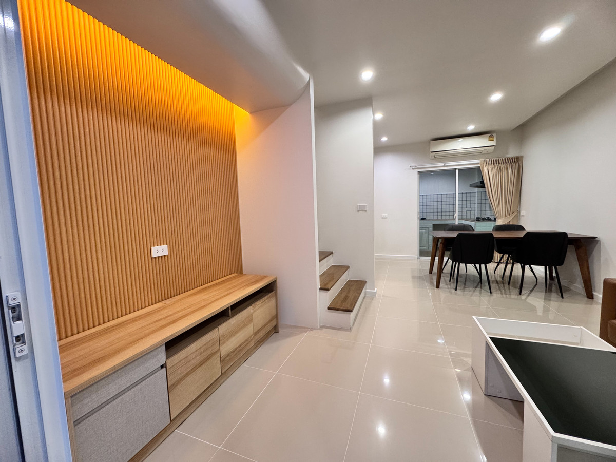 ให้เช่าทาวน์โฮมพัฒนาการ ศรีนครินทร์ : ให้เช่าบ้านวิลเลต ไลท์ พัฒนาการ38 (Villette Lite Pattanakarn) ใกล้ APLรามคำแหง (N.1886)