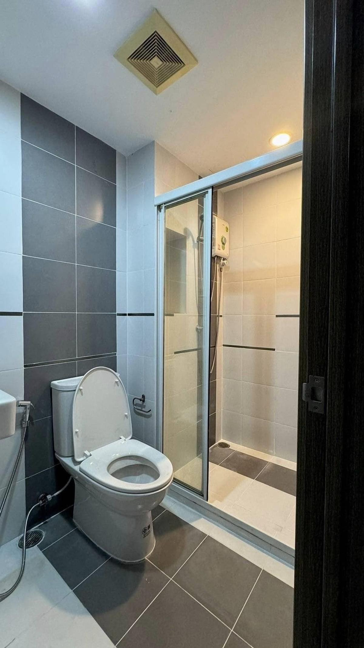 For RentCondoOnnut, Udomsuk : FOR RENT condo , The Base Sukhumvit 77 , BTS-On Nut , Phra Khanong Nuea , Watthana , Bangkok , CX-107607