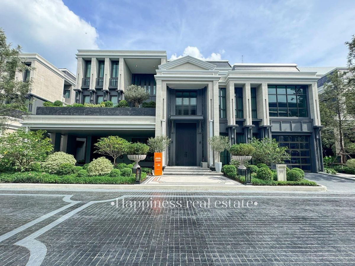 For SaleHousePattanakan, Srinakarin : ✨ 𝐅𝐢𝐧𝐚𝐥 𝐜𝐚𝐥𝐥 💎𝐥𝐚𝐬𝐭 𝟏 𝐔𝐧𝐢𝐭 𝐔𝐥𝐭𝐢𝐦𝐚𝐭𝐞 𝐋𝐮𝐱𝐮𝐫𝐲 #Near Ekkamai Thonglor, luxury mansion, 3rd floor with elevator and private swimming pool.
