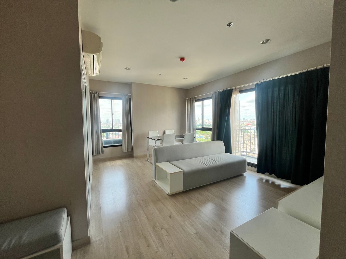 For SaleCondoThaphra, Talat Phlu, Wutthakat : Condo for sale: The Parkland, Tha Phra Interchange BTS station, corner room, 2 bedrooms, 2 bathrooms.