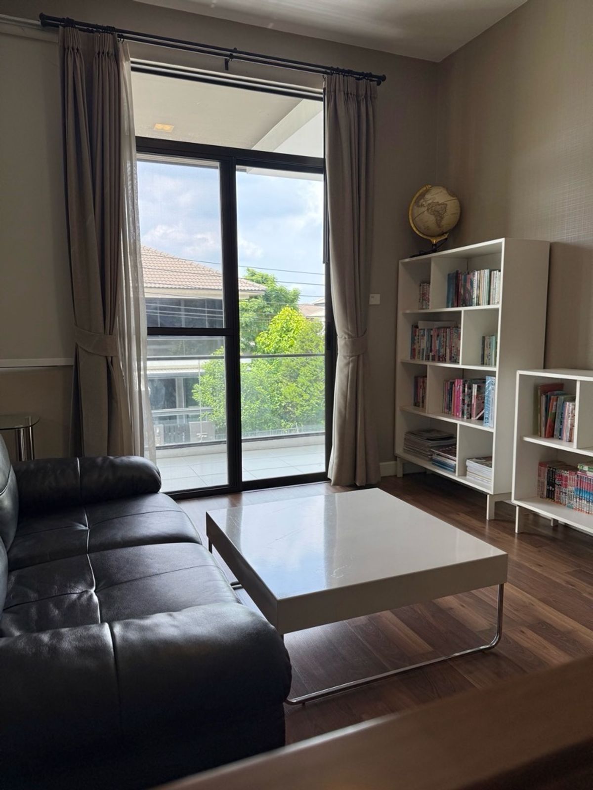 ขายบ้านนวมินทร์ รามอินทรา : 73.2ตรว 4นอน3น้ำ บ้านเดี่ยว 2 ชั้น มัณฑนา เลค วัชรพล สุขาภิบาล 5  