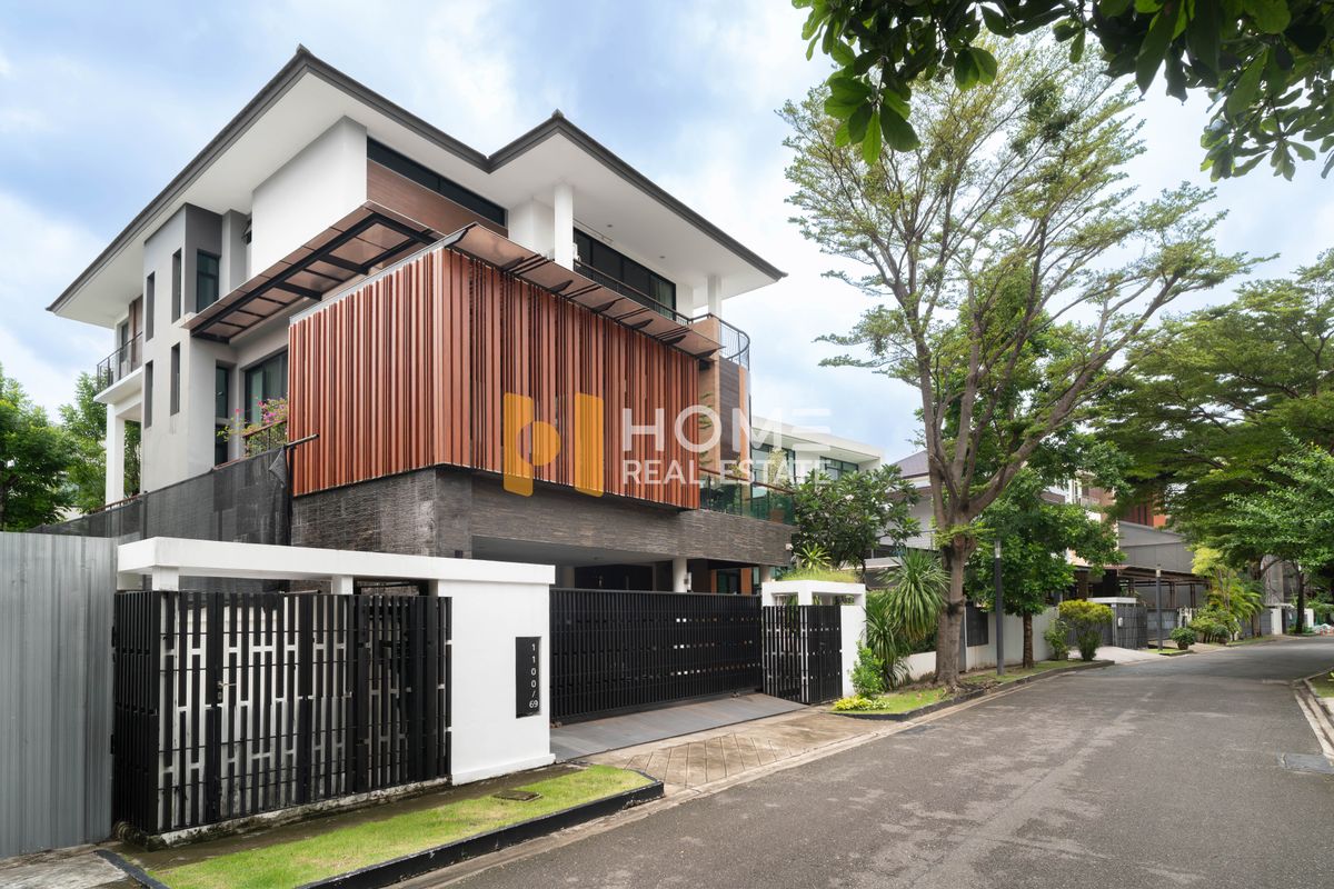 ขายบ้านพัฒนาการ ศรีนครินทร์ : Unit Private x Best Lacation ✨ บ้านเดี่ยว โนเบิล เรสซิเดนซ์ พัฒนาการ / 5 ห้องนอน (ขาย), Noble Residence Pattanakarn / Detached House 5 Bedrooms (FOR SALE) PALM894