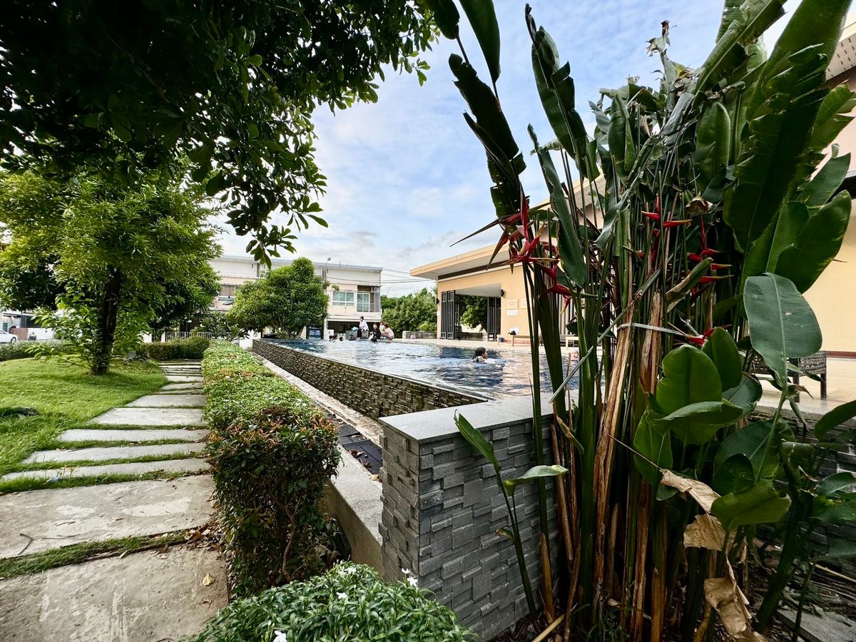 For SaleTownhomePattanakan, Srinakarin : House for sale Pattanakarn 38 Villette Lite Pattanakarn near APL Ramkhamhaeng (N.1886)