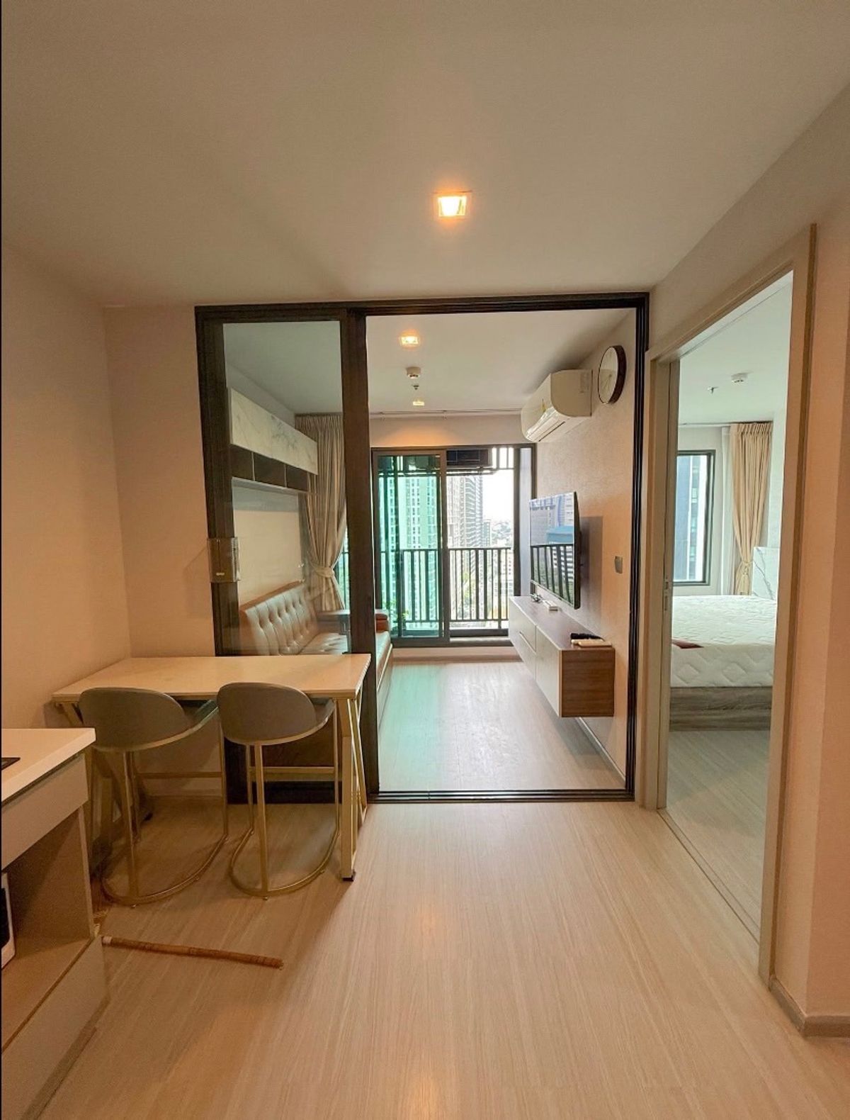 ขายคอนโดลาดพร้าว เซ็นทรัลลาดพร้าว : Life Ladprao / 1 bedroom (FOR SALE), ไลฟ์ ลาดพร้าว / 1 ห้องนอน (ขาย) ML197
