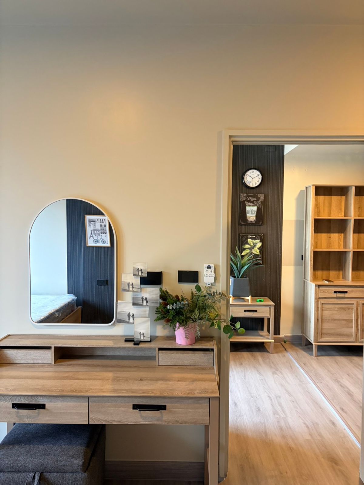 For RentCondoSapankwai,Jatujak : For rent: Onyx Phaholyothin, completely renovated rooms.