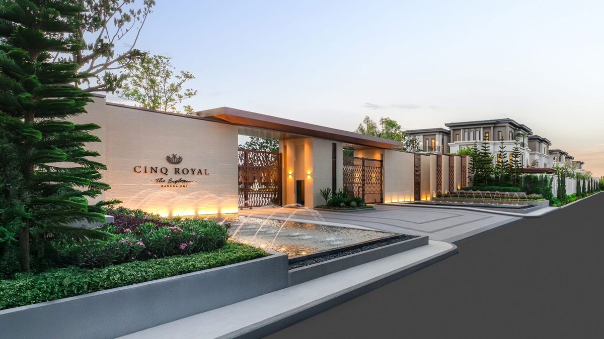 For SaleHouseBangna, Bearing, Lasalle : 🍃Luxurious mansion with golf course view, only 𝟏𝟖 family will own 🥂