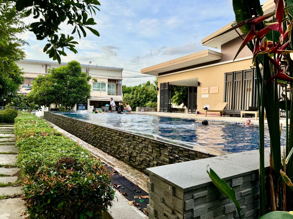 For SaleTownhomePattanakan, Srinakarin : House for sale Pattanakarn 38 Villette Lite Pattanakarn near APL Ramkhamhaeng (N.1886)