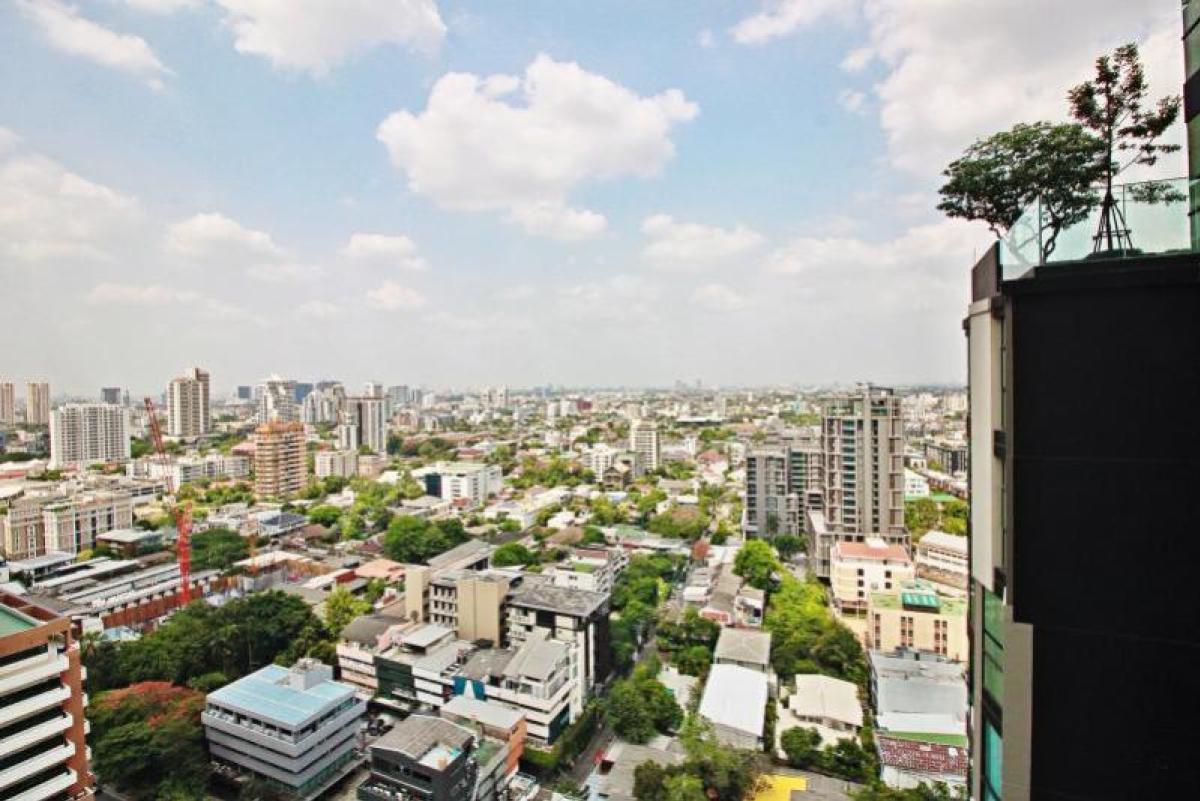 For RentCondoSukhumvit, Asoke, Thonglor : FOR RENT condo , RHYTHM Ekkamai , BTS-Ekkamai , Khlong Tan Nuea , Watthana , Bangkok , CX-17562