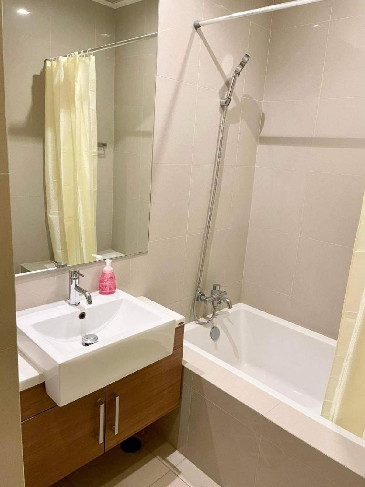 For RentCondoSukhumvit, Asoke, Thonglor : FOR RENT condo , Noble Reveal , Duplex , wide frontage , BTS-Ekkamai , Phra Khanong , Watthana , Bangkok , CX-02219