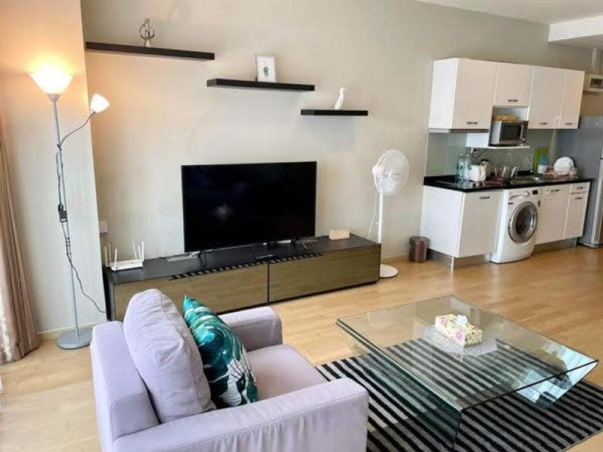 For RentCondoSukhumvit, Asoke, Thonglor : FOR RENT condo , Noble Reveal , Duplex , wide frontage , BTS-Ekkamai , Phra Khanong , Watthana , Bangkok , CX-02219