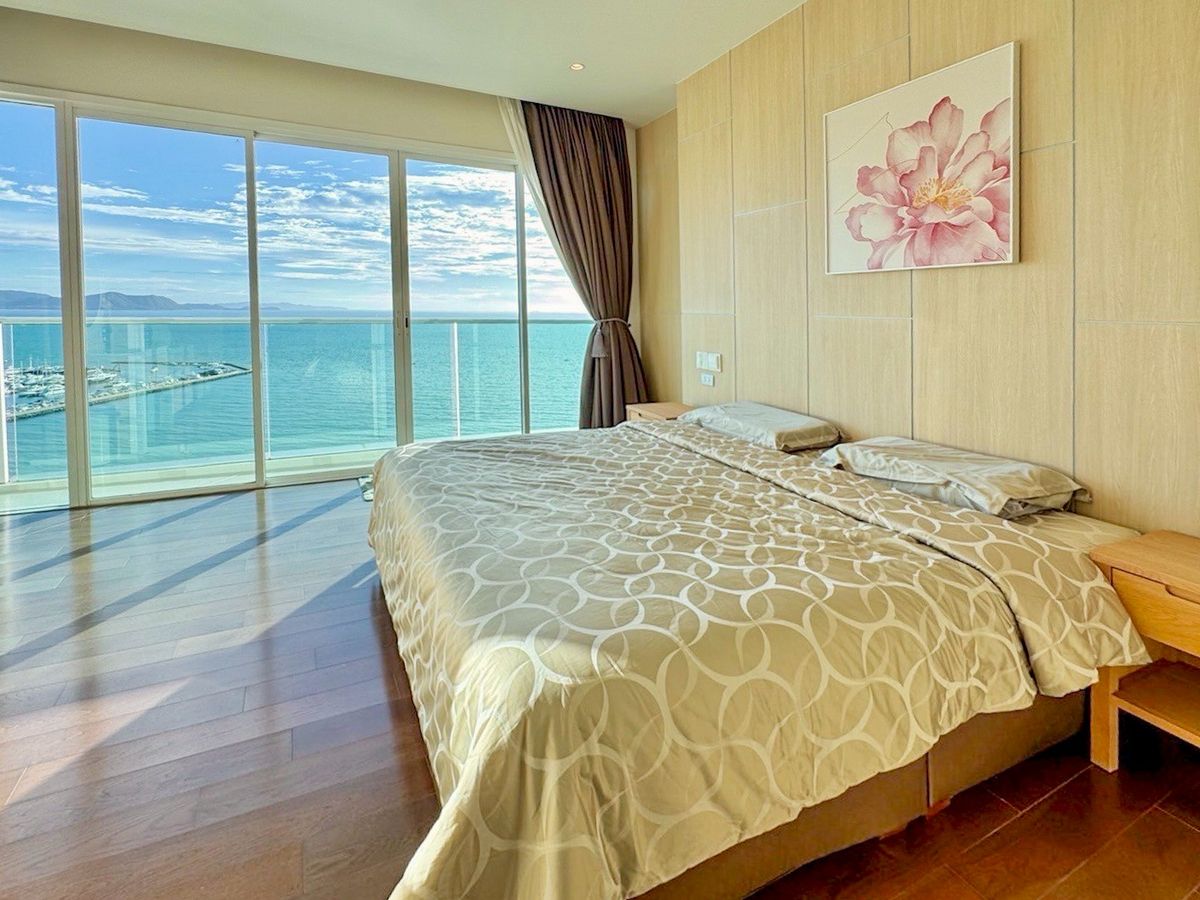 ให้เช่าคอนโดพัทยา บางแสน ชลบุรี สัตหีบ : ✨ Luxury Condo for Rent | Mövenpick Pattaya ตื่นเช้ามาพร้อมวิวทะเล 🌤 เฟอร์ครบ🛁 ให้เช่าเพียง 50,000 บาท/เดือน พร้อมอยู่ทันที 💼 📞 093-1681685 | 065-5639565 💚 LINE: @wsrcondo