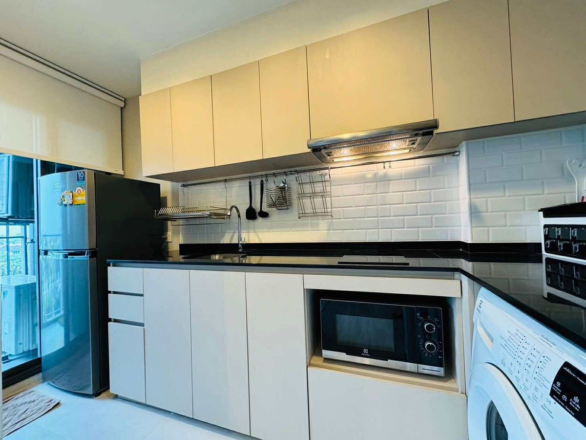 For SaleCondoNawamin, Ramindra : Urgent sale! Condo “Chambers Cher Ratchada-Ramintra“ Beautiful room, ready to move in, fully furnished, great value, Building A, 6th floor • Usable area 55.98 sq m. • 2 bedrooms | 2 bathrooms | 1 kitchen