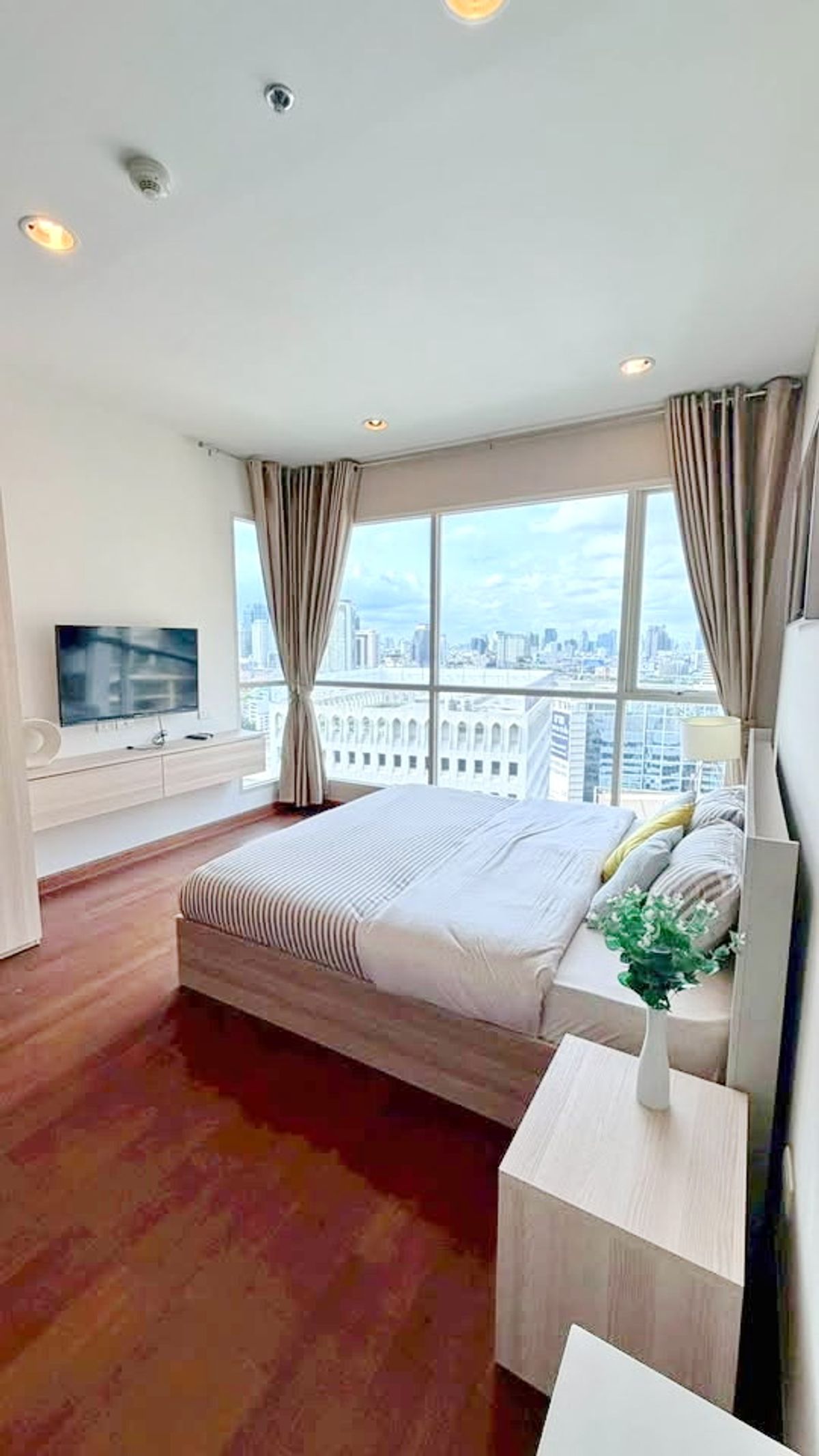 For RentCondoWitthayu, Chidlom, Langsuan, Ploenchit : ให้เช่า 1 ห้องนอน ชั้น 18 ดิ แอดเดรส ชิดลม ใกล้ BTS ชิดลม