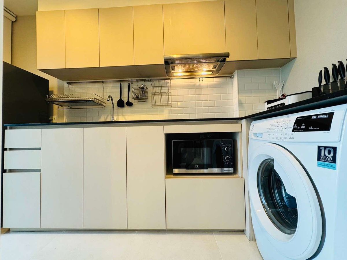 For SaleCondoNawamin, Ramindra : Urgent sale! Condo “Chambers Cher Ratchada-Ramintra“ Beautiful room, ready to move in, fully furnished, great value, Building A, 6th floor • Usable area 55.98 sq m. • 2 bedrooms | 2 bathrooms | 1 kitchen