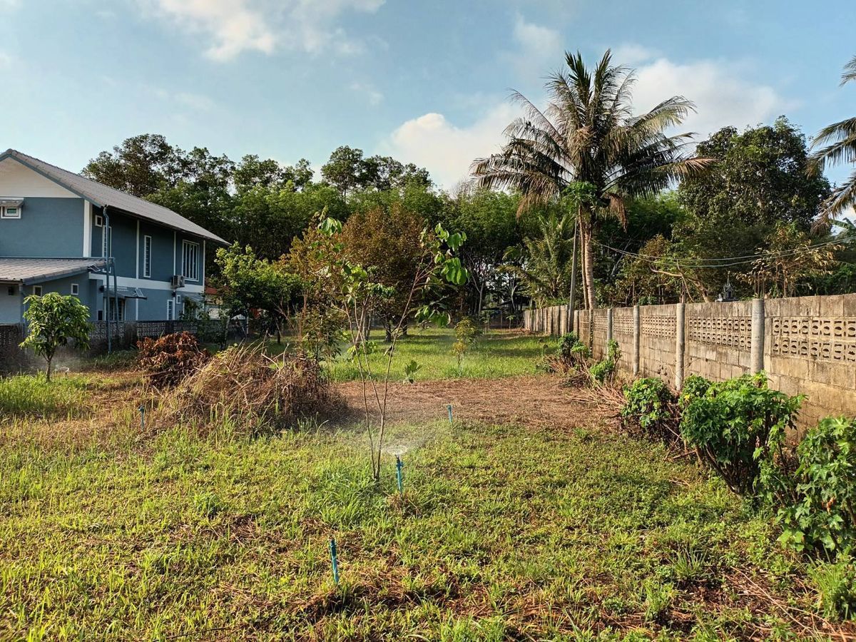 ขายที่ดินจันทบุรี : ที่ดินแปลงสวย ทำเลดี ใกล้สุขุมวิทบรรยากาศดี ลมเย็น วิวโล่งสบาย