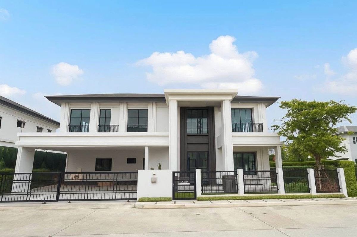 ให้เช่าบ้านลาดกระบัง สุวรรณภูมิ : ✨🏡 𝗥𝗲𝗮𝗱𝘆 𝘁𝗼 𝗠𝗼𝘃𝗲 𝗜𝗻! ✨   𝙁𝙤𝙧 𝙧𝙚𝙣𝙩 บ้านเช่าใกล้สนามบินสุวรรณภูมิ ตกแต่งสวยเป๊ะ  พร้อมเครื่องใช้ไฟฟ้าครบครัน หิ้วกระเป๋ามาก็เข้าอยู่ได้เลย!