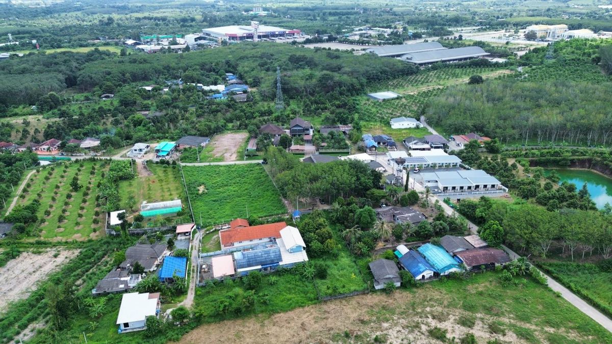 ขายที่ดินจันทบุรี : ที่ดินแปลงสวย ทำเลดี ใกล้สุขุมวิทบรรยากาศดี ลมเย็น วิวโล่งสบาย