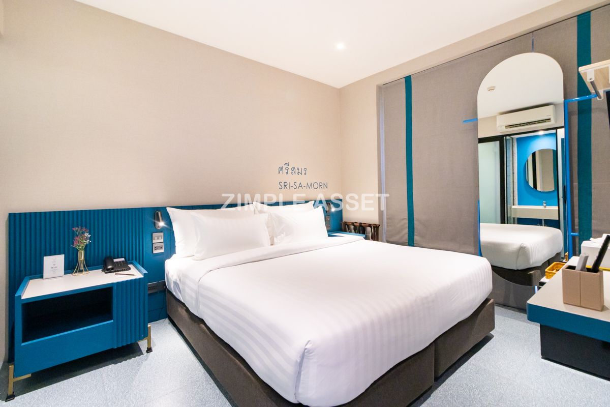 For RentLadprao, Central Ladprao : Line ID: @zimple_asset  Newly hotel for only Ladies! 1, near MRT Lat Phrao, beautifully decorated, safe, and convenient to transportation.