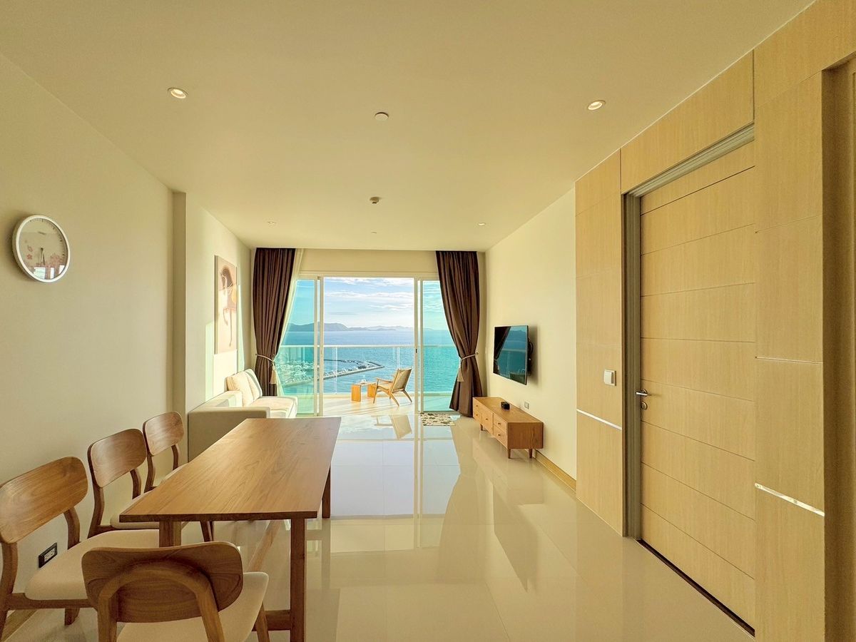 ให้เช่าคอนโดพัทยา บางแสน ชลบุรี สัตหีบ : 🌊 Luxury Seaview Condo for Rent! Mövenpick Pattaya — ติดทะเล วิวเรือยอช์ทสุดอลังการ 💫 📞 093-1681685 | 065-5639565 💚 LINE: @wsrcondo