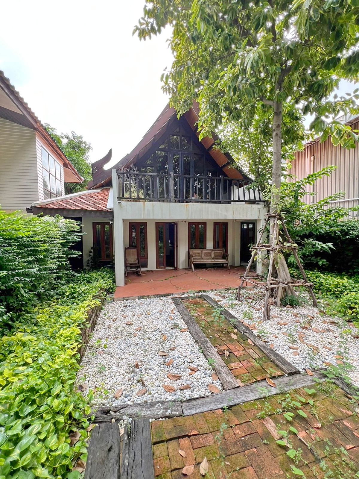 For RentHouseRatchadapisek, Huaikwang, Suttisan : HK0600♛Single house for rent ⚝Ratchada-Huai Khwang♜MRT Sutthisan∞099-5919653,065-9423251▚Line@sureresidence