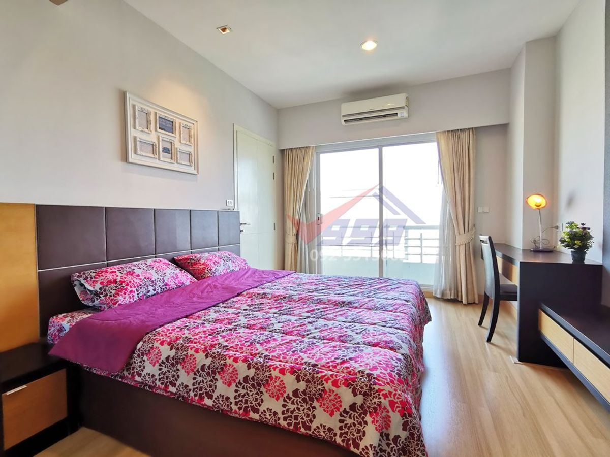 For RentCondoPattanakan, Srinakarin : Condo for rent, The Four Wings Residence, 2 bedrooms, corner room.