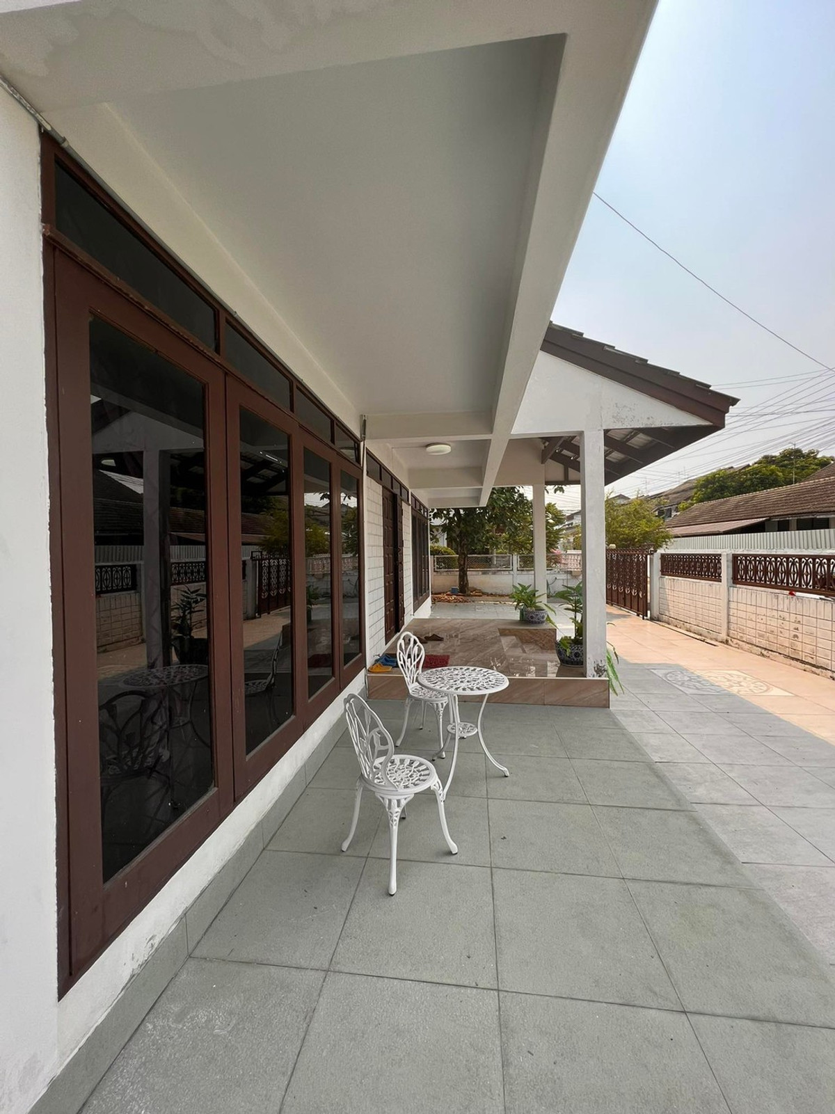 ให้เช่าบ้านเกษตรศาสตร์ รัชโยธิน : บ้านเดี่ยว 105ตรว. ถนนพหลโยธิน น้ำไม่ท่วม รีโนเวทใหม่ เดิน3นาทีถึงBTS 2ชั้น 5ห้องนอน