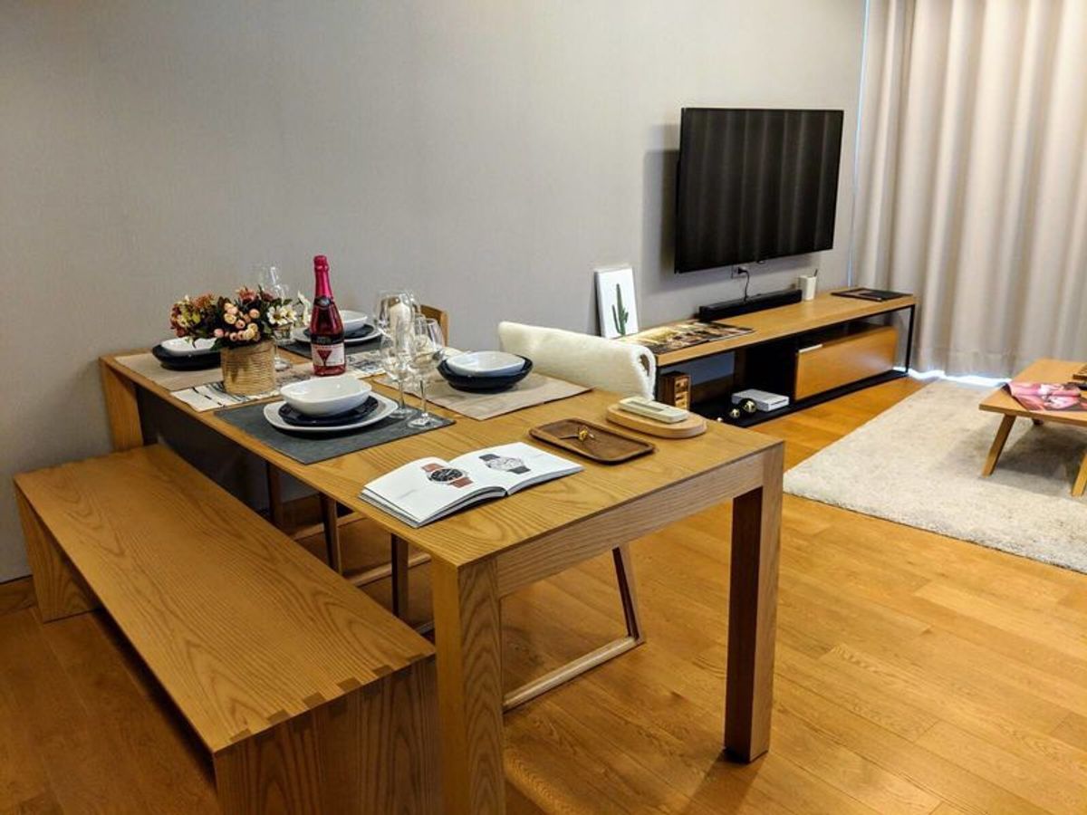 คอนโดสุขุมวิท อโศก ทองหล่อ : คอนโด The Lumpini 24 เดินทางสะดวก ใกล้รถไฟฟ้าบีทีเอส มีรถรับส่ง ห้องสวย เฟอร์นิเจอร์ครบ พร้อมอยู่ 