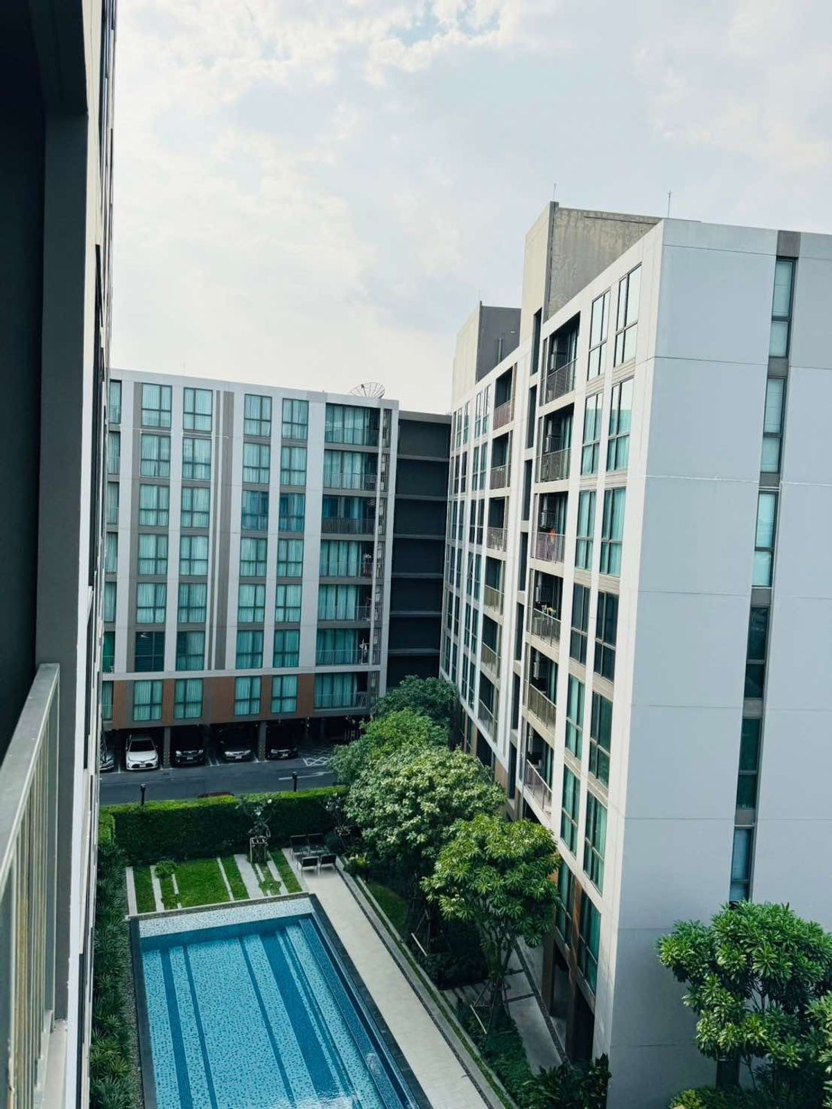 For SaleCondoNawamin, Ramindra : Urgent sale! Condo “Chambers Cher Ratchada-Ramintra“ Beautiful room, ready to move in, fully furnished, great value, Building A, 6th floor • Usable area 55.98 sq m. • 2 bedrooms | 2 bathrooms | 1 kitchen