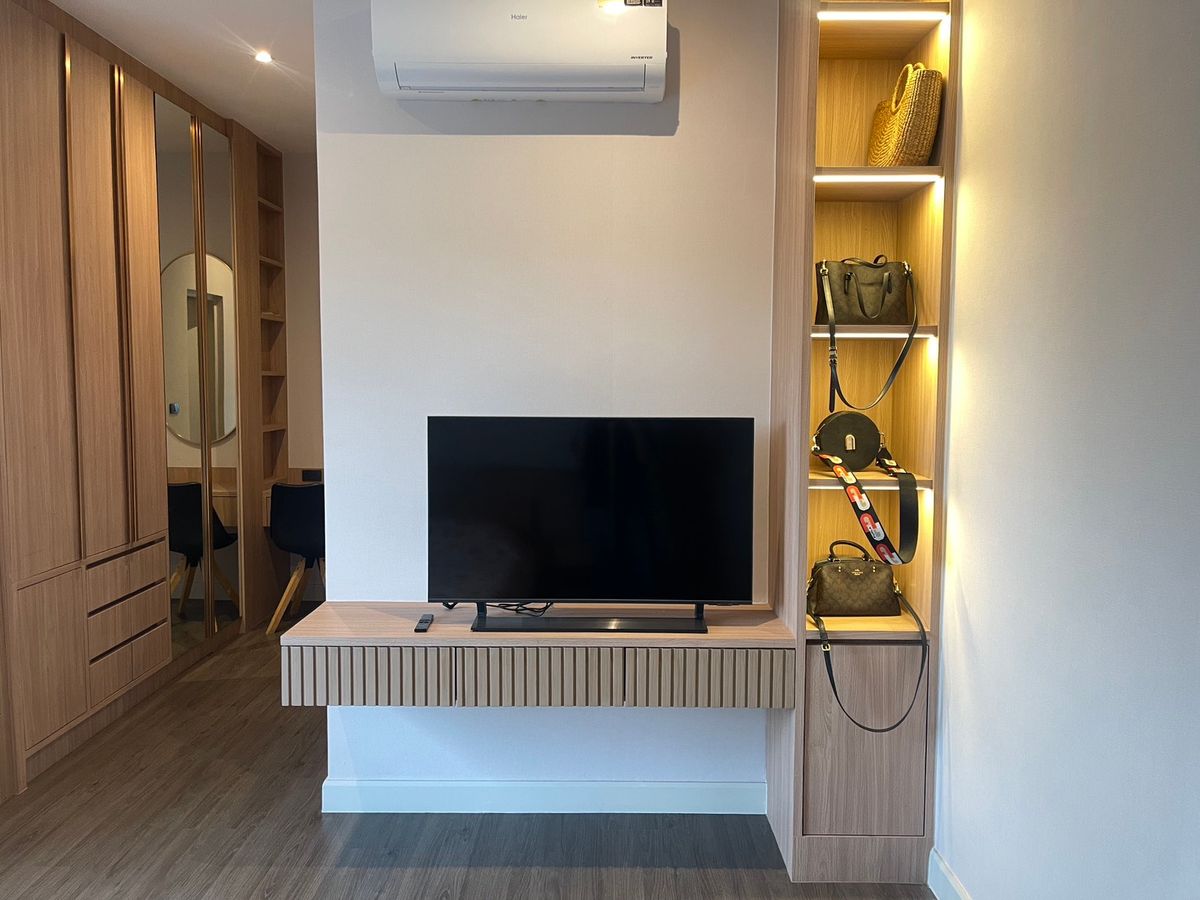 For SaleHouseRama5, Ratchapruek, Bangkruai : For sale/rent Bangkok Boulevard Rama 5 (Bangkok Boulevard Rama 5), ​​corner house, area over 121 square wah, usable area 319 square meters.