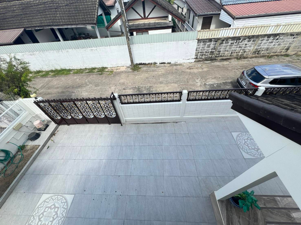 ให้เช่าบ้านเกษตรศาสตร์ รัชโยธิน : บ้านเดี่ยว 105ตรว. ถนนพหลโยธิน น้ำไม่ท่วม รีโนเวทใหม่ เดิน3นาทีถึงBTS 2ชั้น 5ห้องนอน