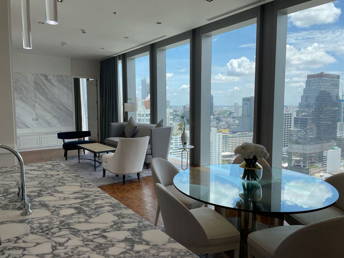 ให้เช่าคอนโดสาทร นราธิวาส : ✨🌆ให้เช่าคอนโดหรูThe Ritz Carlton Residences  2 ห้องนอน เฟอร์นิเจอร์ครบ วิวเมือง ทำเลดีใกล้ BTS ช่องนนทรี พร้อมเข้าอยู่ 
