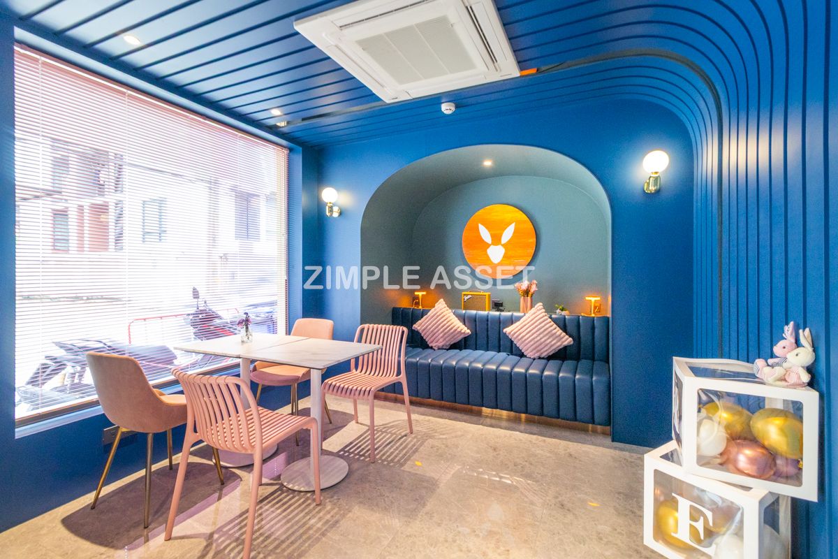 For RentLadprao, Central Ladprao : Line ID: @zimple_asset  Newly hotel for only Ladies! 1, near MRT Lat Phrao, beautifully decorated, safe, and convenient to transportation.