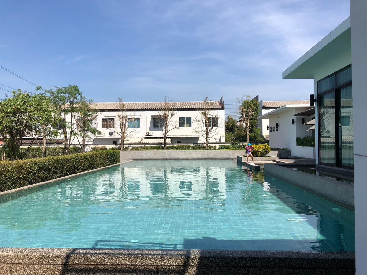 For SaleTownhomePathum Thani,Rangsit, Thammasat : The Color Lam Luk Ka - Khlong 4 Phase 2 for sale with tenant.