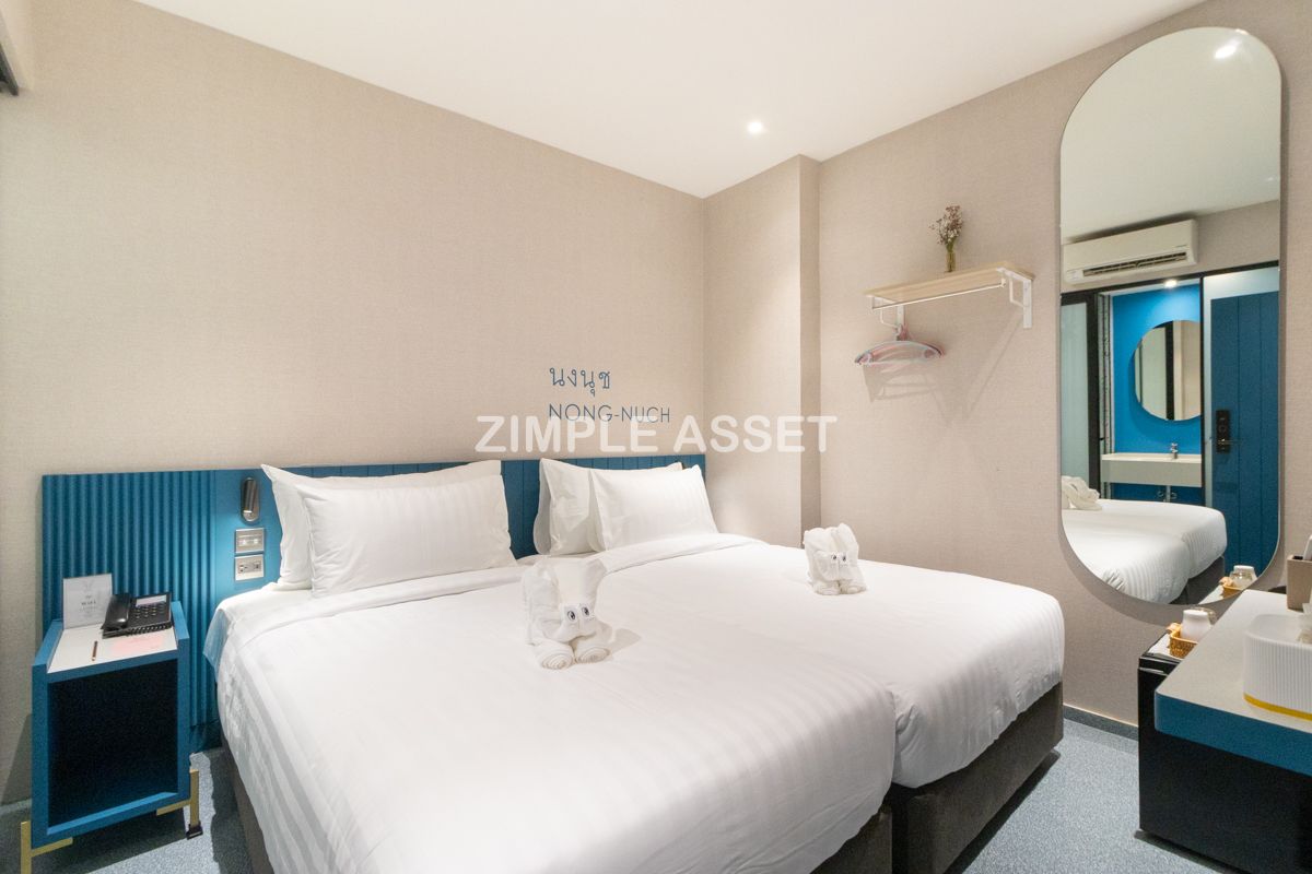 For RentLadprao, Central Ladprao : Line ID: @zimple_asset  Newly hotel for only Ladies! 1, near MRT Lat Phrao, beautifully decorated, safe, and convenient to transportation.