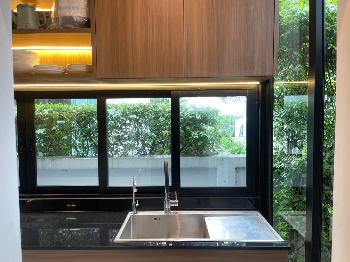 For SaleHouseRama5, Ratchapruek, Bangkruai : For sale/rent Bangkok Boulevard Rama 5 (Bangkok Boulevard Rama 5), ​​corner house, area over 121 square wah, usable area 319 square meters.