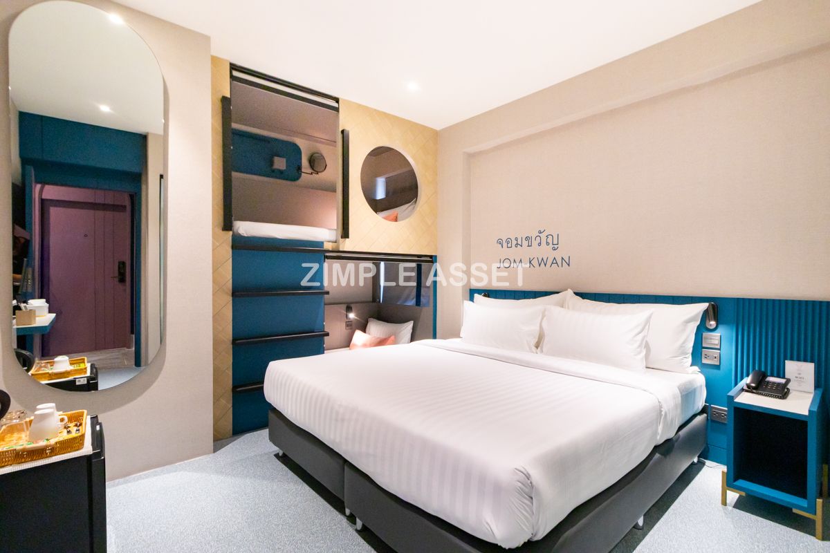 For RentLadprao, Central Ladprao : Line ID: @zimple_asset  Newly hotel for only Ladies! 1, near MRT Lat Phrao, beautifully decorated, safe, and convenient to transportation.