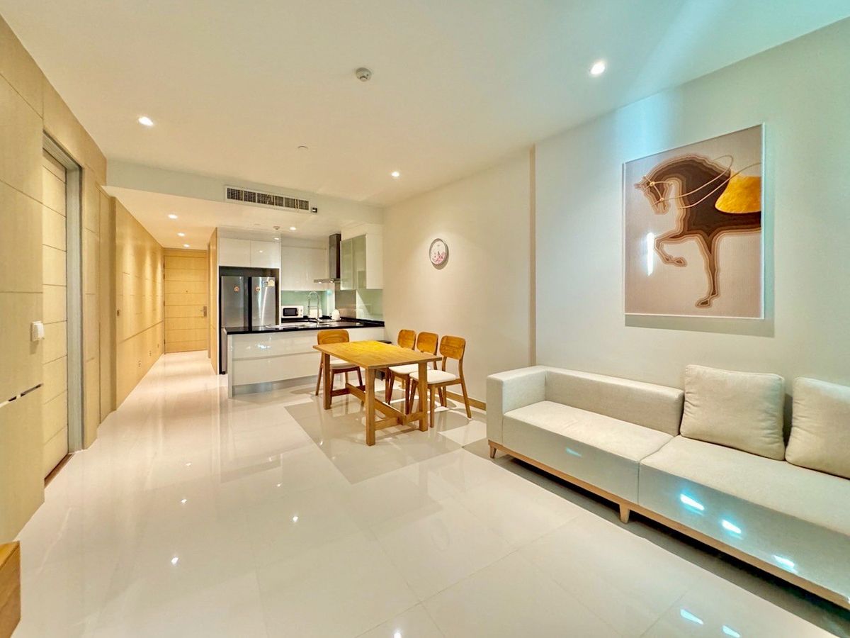 ให้เช่าคอนโดพัทยา บางแสน ชลบุรี สัตหีบ : 🏖 ห้องหรู วิวทะเลจริง Mövenpick White Sand Beach ระดับโรงแรม 5 ดาว 🌺 ห้องใหญ่แต่งครบ พร้อมอยู่ทันที! ค่าเช่าเพียง 50,000 บาท/เดือน 💸 📞065-5639565 💚 LINE: @wsrcondo