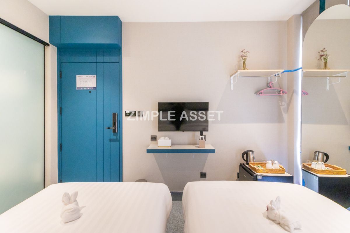 For RentLadprao, Central Ladprao : Line ID: @zimple_asset  Newly hotel for only Ladies! 1, near MRT Lat Phrao, beautifully decorated, safe, and convenient to transportation.