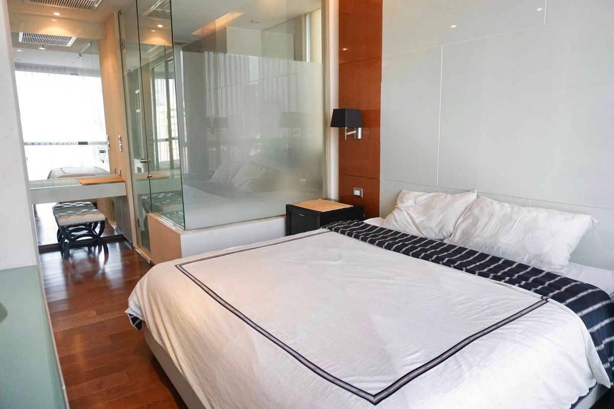 ให้เช่าคอนโดสุขุมวิท อโศก ทองหล่อ : RC102025 ให้เช่า Condo 2 ห้องนอน THE ADDRESS สุขุมวิท 28 ใกล้ BTS พร้อมพงษ์ 