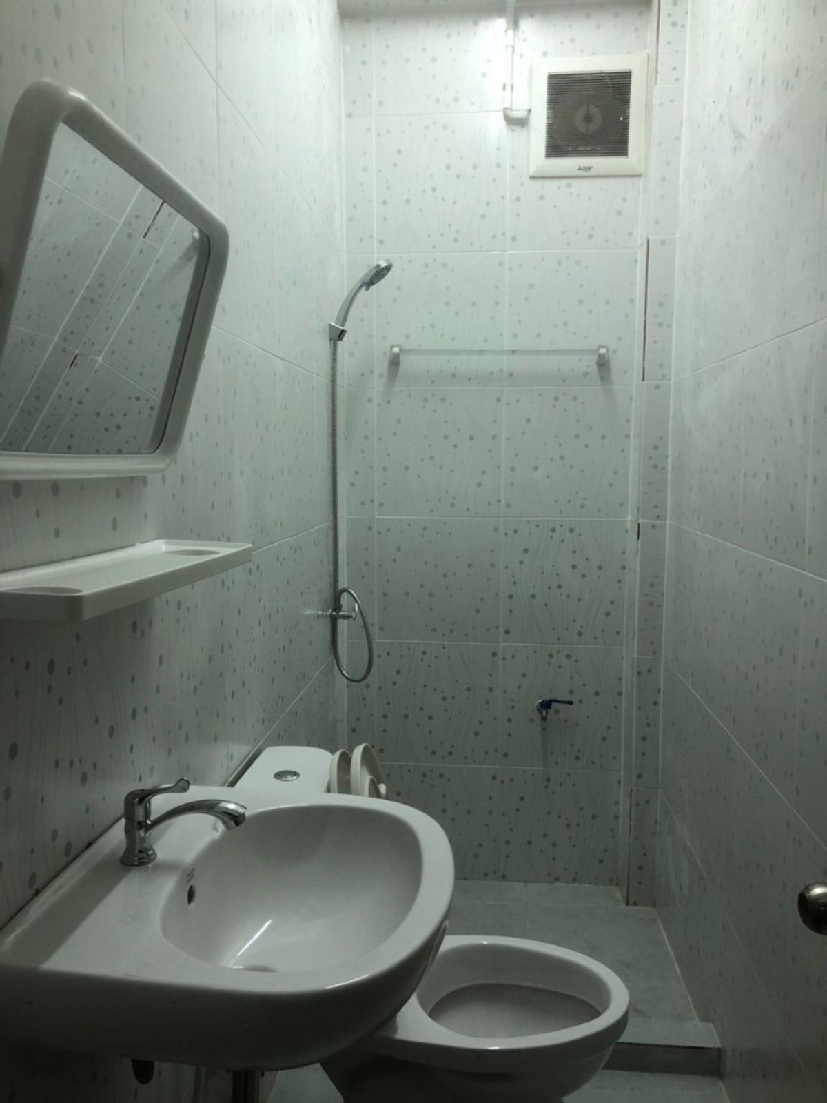 ให้เช่าอาคารพาณิชย์บางนา แบริ่ง ลาซาล : ✅ OPVB101 ✅ Line : @p2nproperty