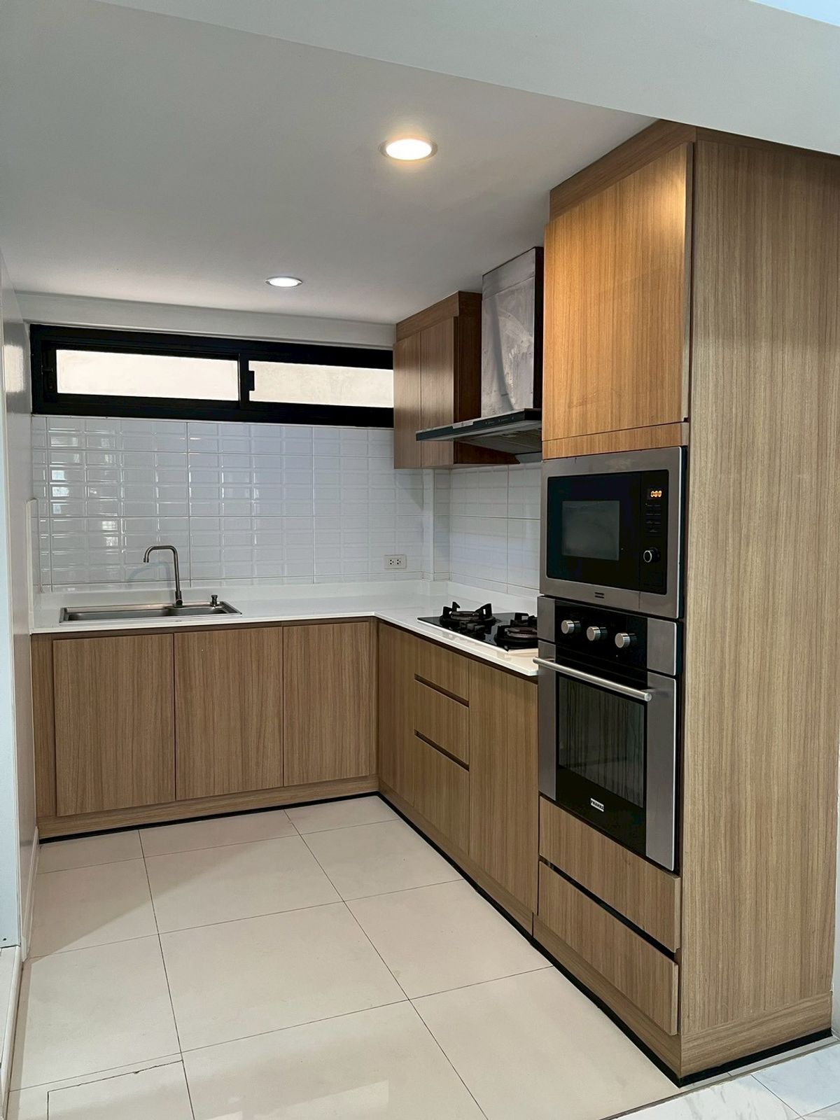 ให้เช่าโฮมออฟฟิศสุขุมวิท อโศก ทองหล่อ : LTH13345 – Home Office for Rent | Sukhumvit 46 | 300 sqm | 4 Rooms 3 Baths | 38K/Month | Near BTS Phra Khanong | โฮมออฟฟิศให้เช่า สุขุมวิท 46